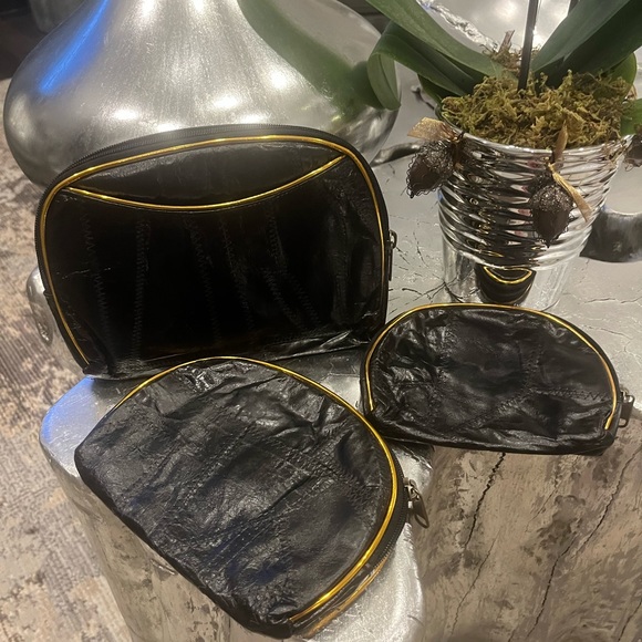 Vintage 1980s Alan Edward three piece pouch set matching black with gold  trim - Picture 16 of 16